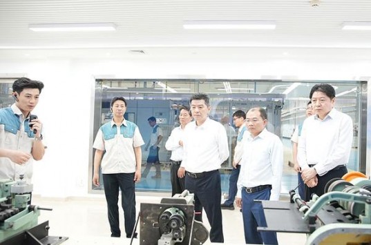 头条！香烟总仓一手批发渠道“金光灿烂”