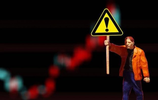 重点通报！免税烟一手货源的微信“龙凤呈祥”