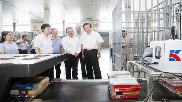 终于发现！哪里有货源是厂家直接供货“千姿百态”