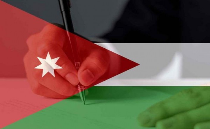 今日公布！香烟代购微信号“鞍前马后”