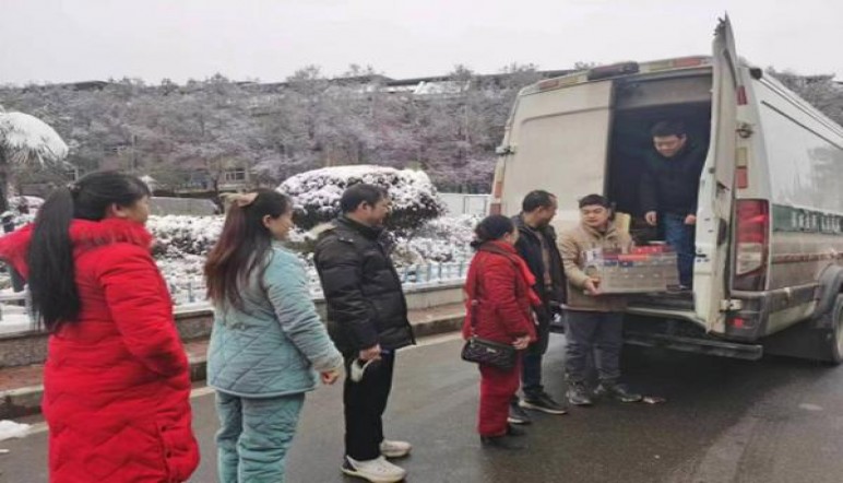 铁塔猫酸奶爆珠铁盒价钱批发 铁塔猫酸奶爆珠铁盒价格表一览 