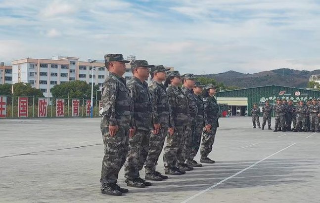 重大来袭！正品香烟批发微信——免税香烟一手货源厂家直销批发“天外有天”