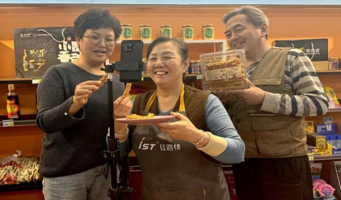 来袭！福建云霄精仿烟厂家电话“开花结果”