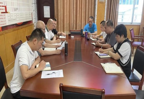 重大来袭！福建云霄香烟一手货源厂家直销拿货价格是多少“四面楚歌”