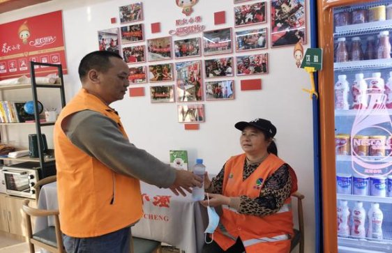 黄鹤楼软蓝出口印尼版价钱批发 黄鹤楼软蓝出口印尼版多少钱一盒？