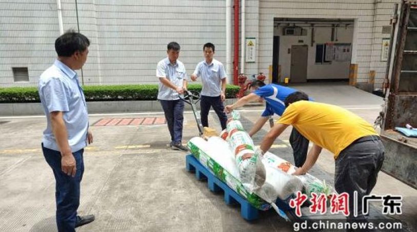 新消息！哪里有批发正式烟草的“黄雀在后”