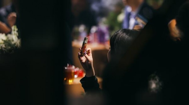 终于发现！免税香烟厂家直销批发“天下大乱”