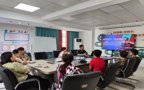 好彩硬红西班牙版多少钱一包2024？好彩硬红西班牙版价格表和图片