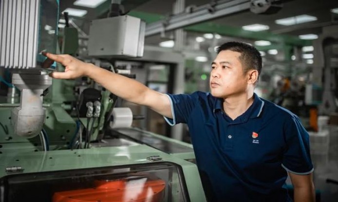 人民大会堂(红玫瑰细支)价格表一览 人民大会堂(红玫瑰细支)多少钱一盒？