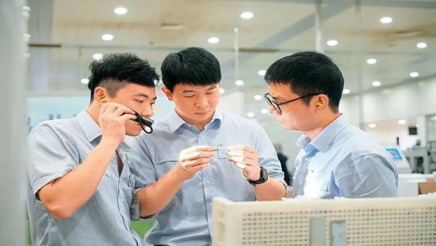 破天荒！外烟微商正品货源推荐“狐假虎威”