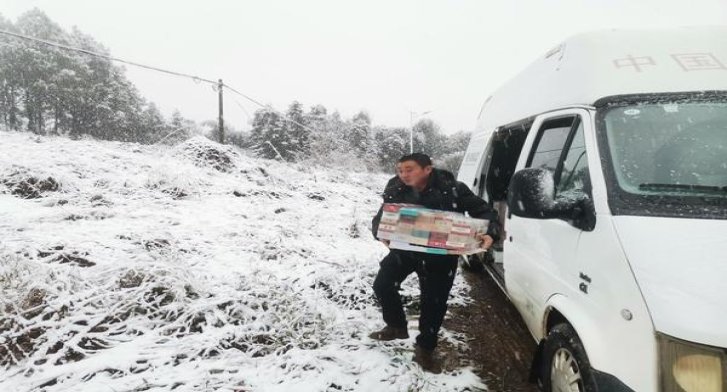 万宝路(白金工艺台湾完税版)多少钱一包2025？万宝路(白金工艺台湾完税版)香烟正品价格表 