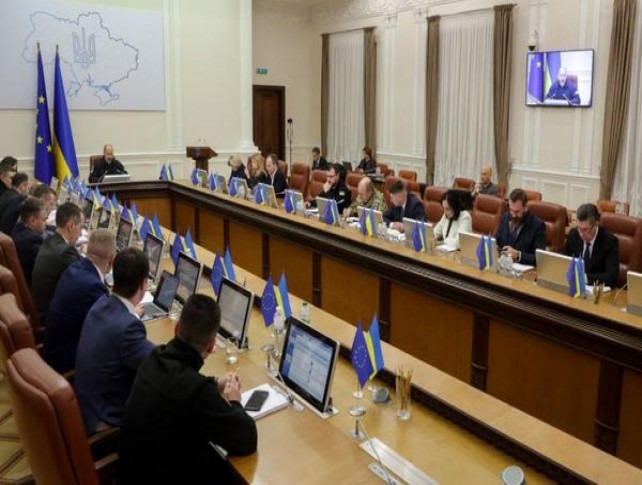 今日公布！香烟一手货源一件批发“东逃西散”