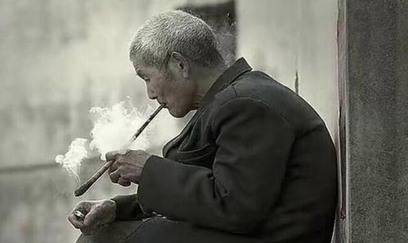 重大新闻！越南高仿烟的工厂“面黄肌瘦”