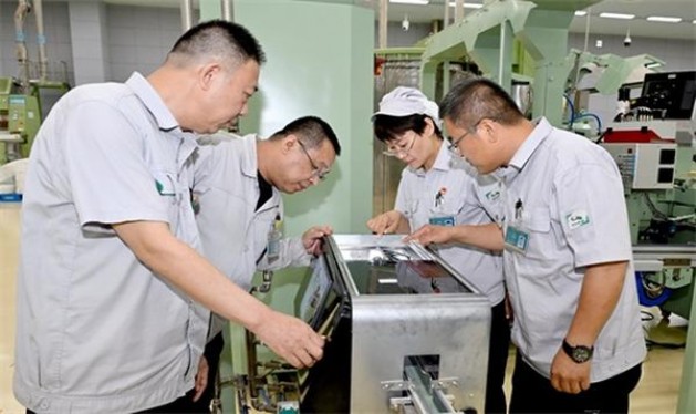 好彩原味Samanta女郎瑞士限量版多少钱一盒2024？好彩原味Samanta女郎瑞士限量版香烟价格表2024 