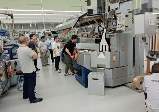 最新头条！正品外烟货源微信代理“千锤百炼”