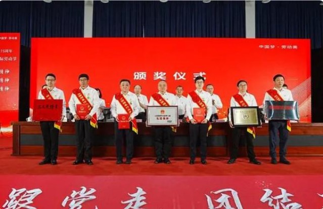 玉溪(硬小庄园)图片及价格查询玉溪(硬小庄园)多少钱一盒？