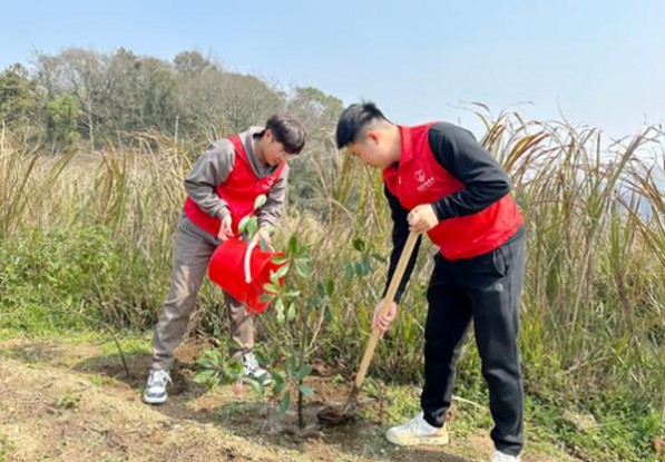 独家报道！香烟一手货源低价批发厂家的网站“游戏人间”
