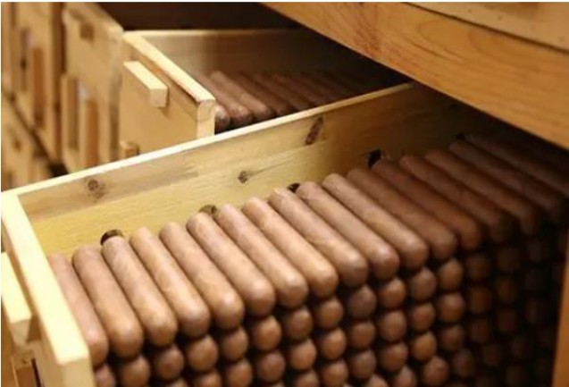 重大来袭！正规购买免税外烟爆珠APP一手自发“轻重缓急”