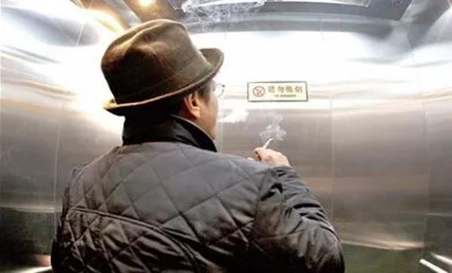 惊现！广州哪里有烟丝批发市场“鹤立鸡群”