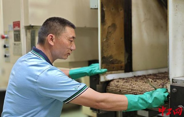 深度解析！红金龙硬蓝爱你香烟的市场现状