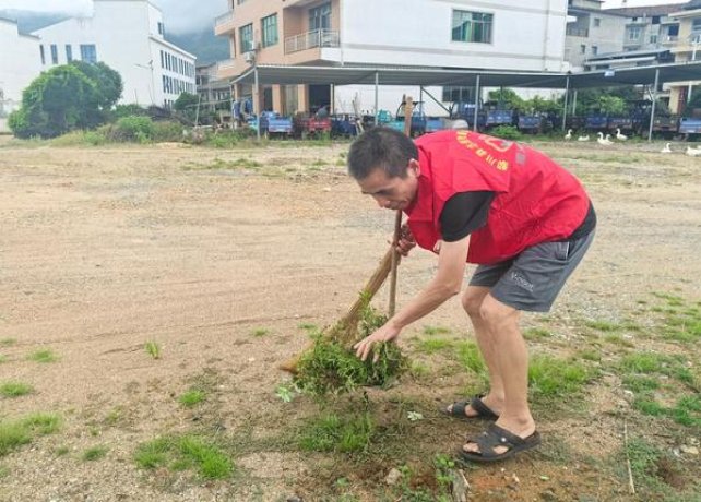 探索！泰山巴哈马香烟的市场价格解析