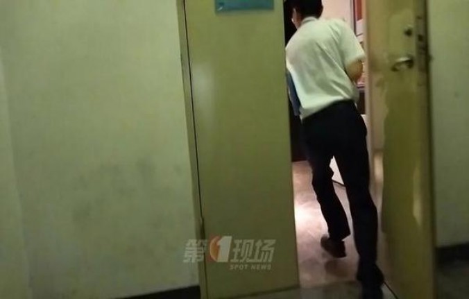 重大来袭！正规外烟批发“左顾右盼”
