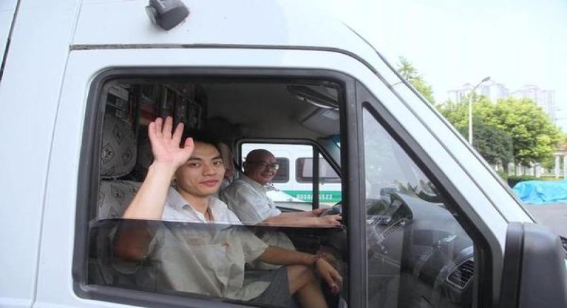 万宝路黑冰中免新版价格表一览 万宝路黑冰中免新版价格表图一览表 