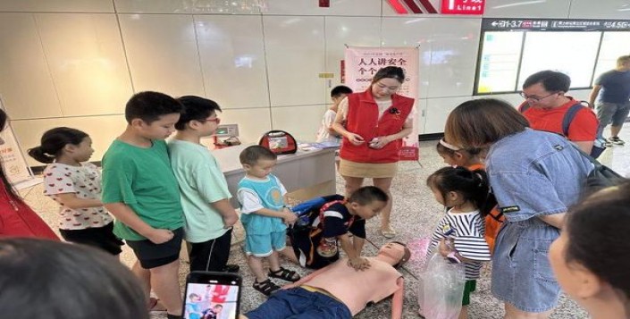 好彩淡味Coleen女郎瑞士限量版价格查询 好彩淡味Coleen女郎瑞士限量版批发价格是多少？