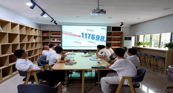 钻石蓝时尚细支价格表一览 钻石蓝时尚细支价钱批发 