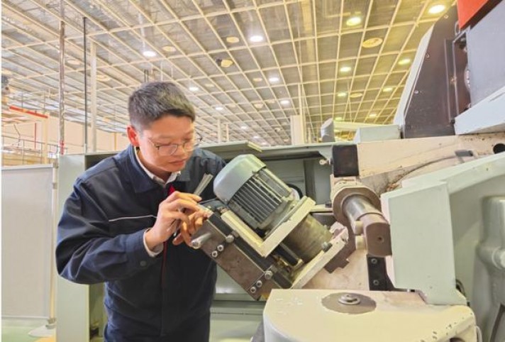 金色海滩(软全味精选烟草100S)多少钱一包？金色海滩(软全味精选烟草100S)香烟正品价格表 