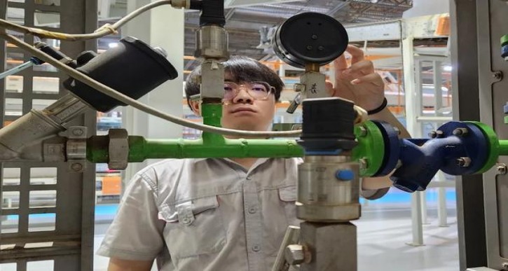 头条！国烟外烟货源厂家微信“龙飞凤舞”