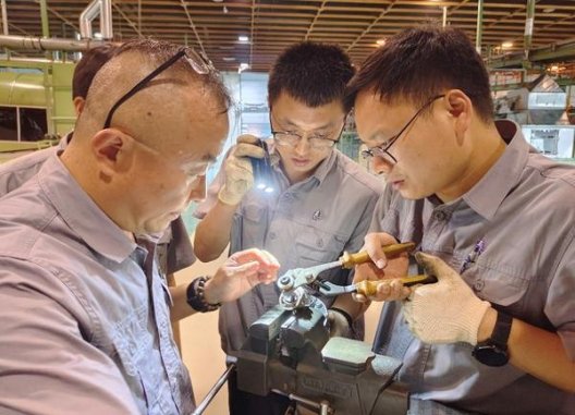 登喜路软卡尔顿混合巴西版价钱批发 登喜路软卡尔顿混合巴西版价格表图一览表 