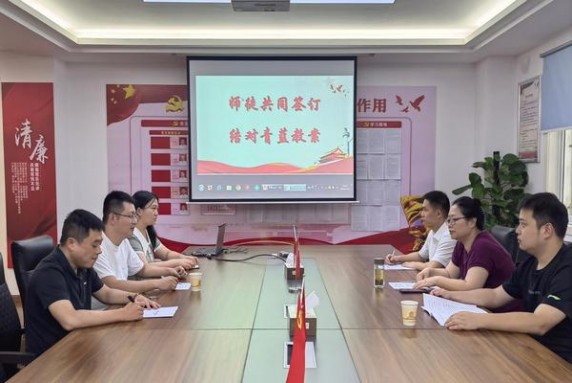 新消息！免税香烟一手货源批发厂制造供应“载酒问字”