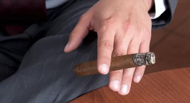 头条！广西越南香烟代工一手货源“百感交集”