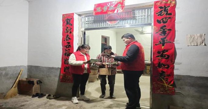 重大来袭！微信香烟一手货源批发代理一条包邮“财源广进”