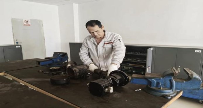 黄鹤楼软永光多少钱一包？黄鹤楼软永光多少钱一盒2024？