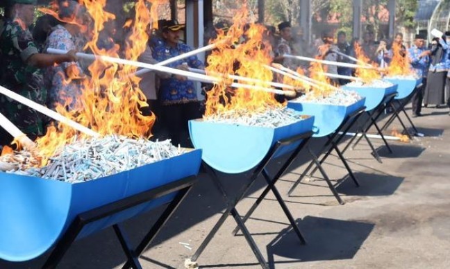 双喜(春天中支)多少钱一盒2025？双喜(春天中支)参数详解 