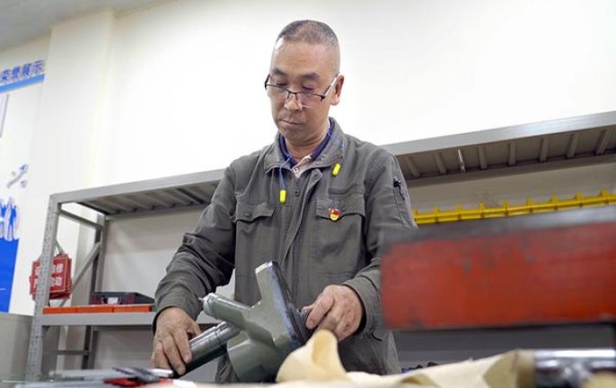 头条！香烟批发一手“闭目塞听”