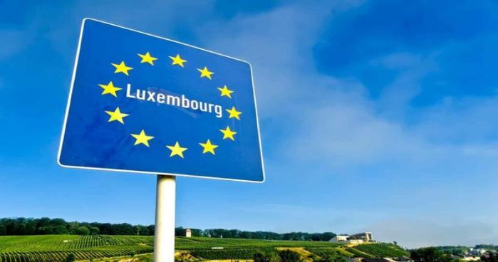 万宝路(黑绿薄荷中免)一手货源，万宝路(黑绿薄荷中免)多少钱一包？