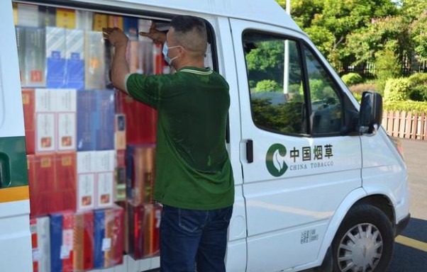 独家报道！福建云霄卷烟批发“金光灿烂”