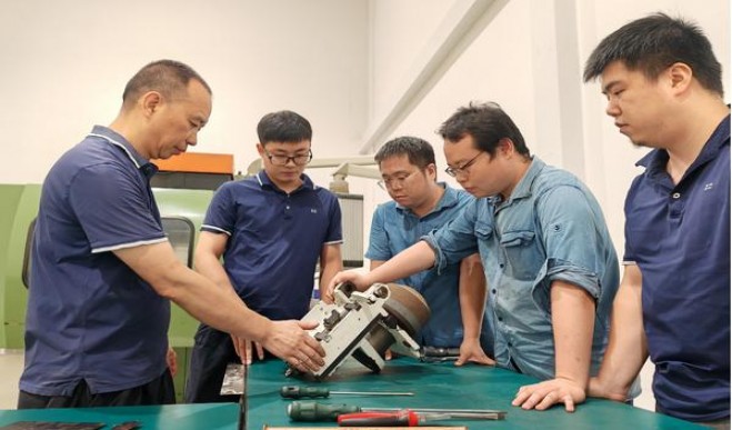 黄鹤楼(雪之梦7号5支装)多少钱一盒2025？黄鹤楼(雪之梦7号5支装)价钱批发 