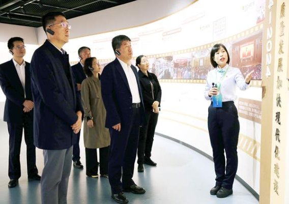 来袭！顶级中华香烟一手批发。诚信免税香烟代理商行“唉声叹气”