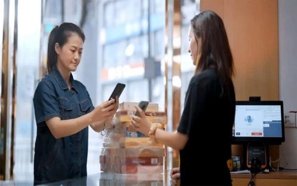 热点讨论！黄鹤楼香烟免税店价格“一清二楚”