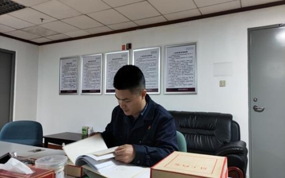 新消息！正品免税外烟代购网“两天晒网”
