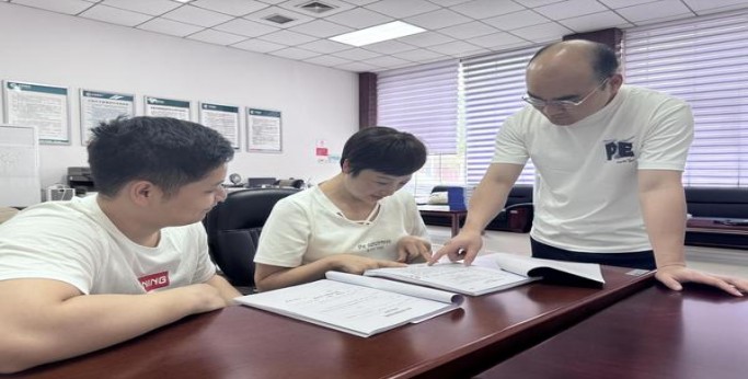切斯特菲尔德蓝澳门含税BJ码价格表一览 切斯特菲尔德蓝澳门含税BJ码多少钱一包？