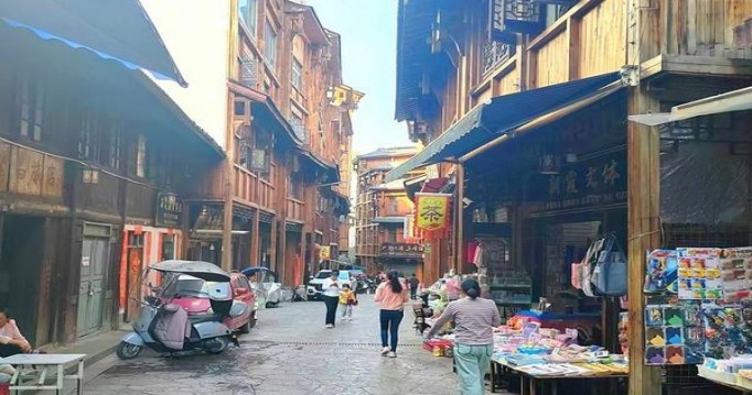 骆驼(软黄)香烟价格表2025 骆驼(软黄)参数详解 