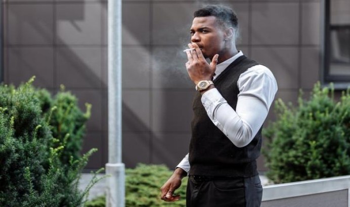 新消息！正品外烟一手批发价格！“盘马弯弓”