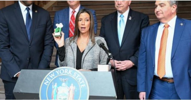 新消息！手卷烟丝专卖店官网“九死一生”