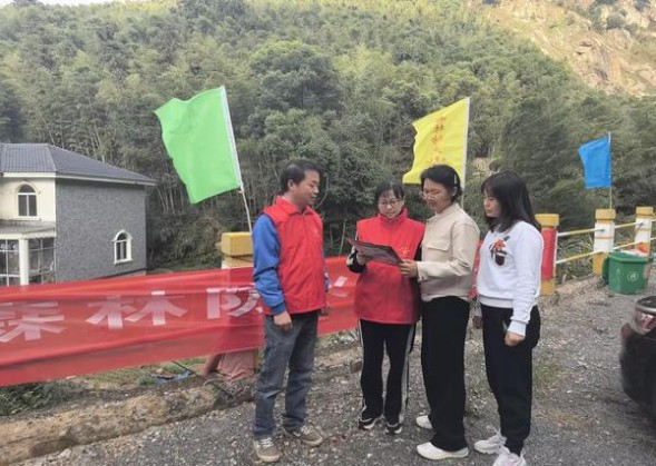 惊现！正品外烟代购一手货源“指鹿为马”