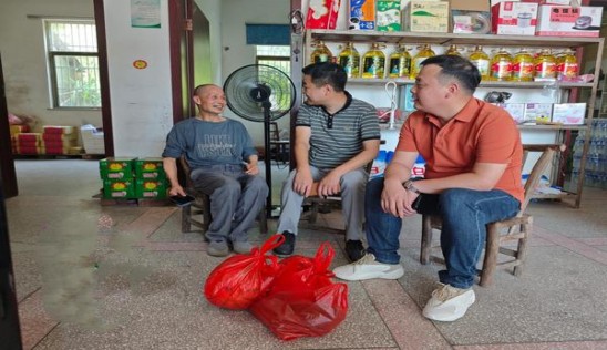 终于发现！烟草厂家专供香烟货源“万马奔腾”